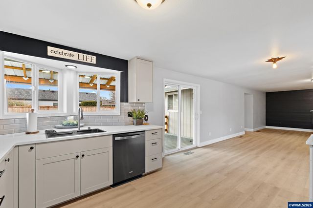 2994 Fir Oaks Dr SW, Albany, OR 97321