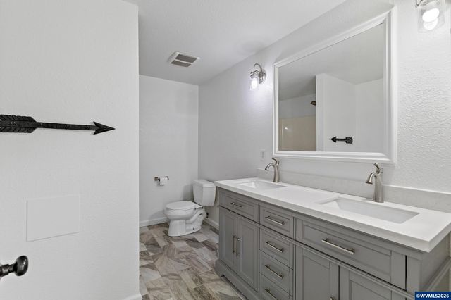 2994 Fir Oaks Dr SW, Albany, OR 97321