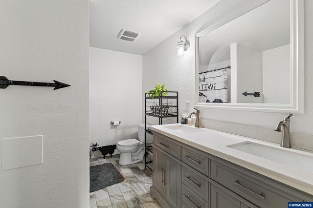 2994 Fir Oaks Dr SW, Albany, OR 97321