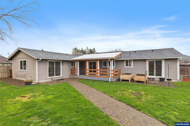 2994 Fir Oaks Dr SW, Albany, OR 97321