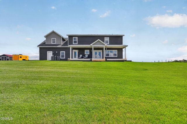 2701 Sage Court, Watford City, ND 58854 property photo