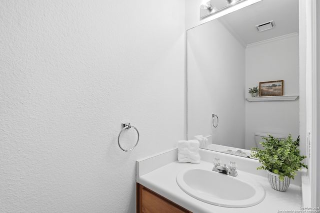 8931 Arch Brg, San Antonio, TX 78254