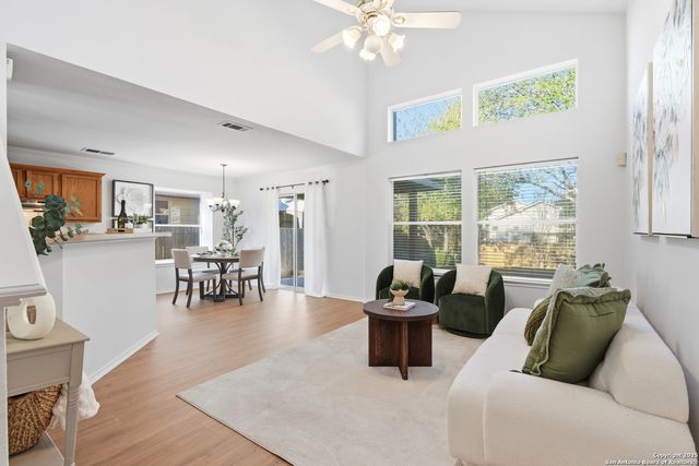 8931 Arch Brg, San Antonio, TX 78254