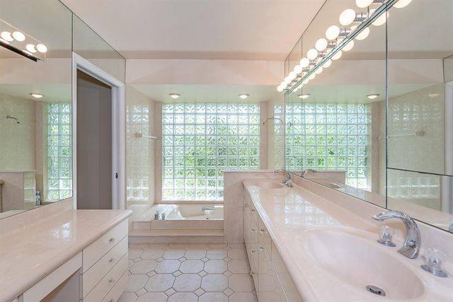 3650 N 36th Avenue 51, Hollywood, FL 33021