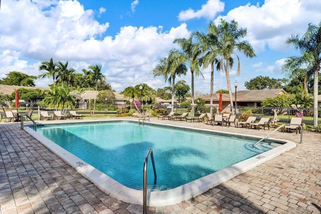 3650 N 36th Avenue 51, Hollywood, FL 33021