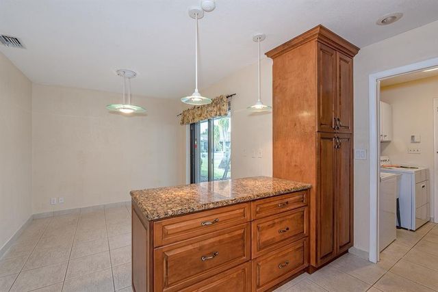 3650 N 36th Avenue 51, Hollywood, FL 33021