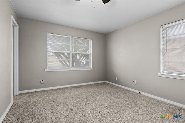 110 North Drive, Copperas Cove, TX 76522