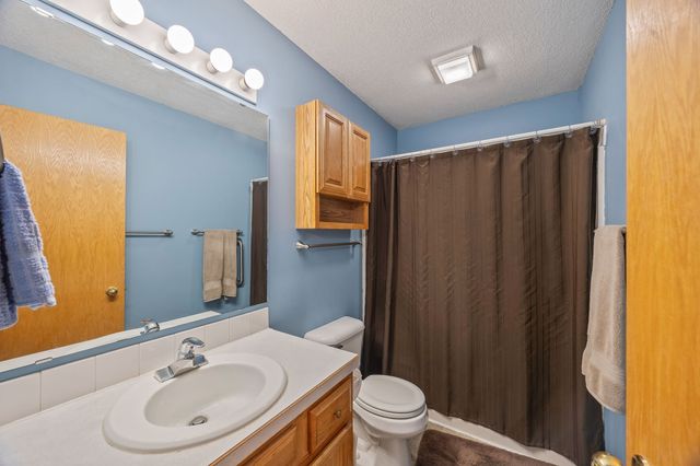 609 NE Lowell Drive, Ankeny, IA 50021