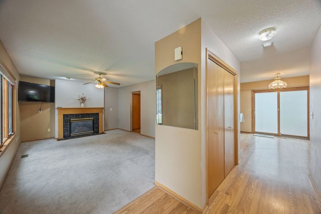 609 NE Lowell Drive, Ankeny, IA 50021
