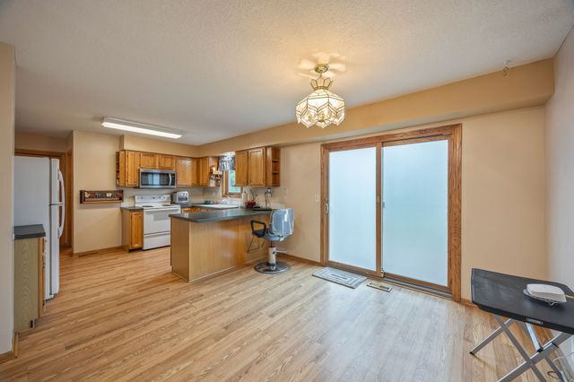 609 NE Lowell Drive, Ankeny, IA 50021