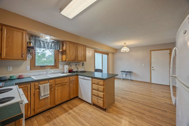 609 NE Lowell Drive, Ankeny, IA 50021