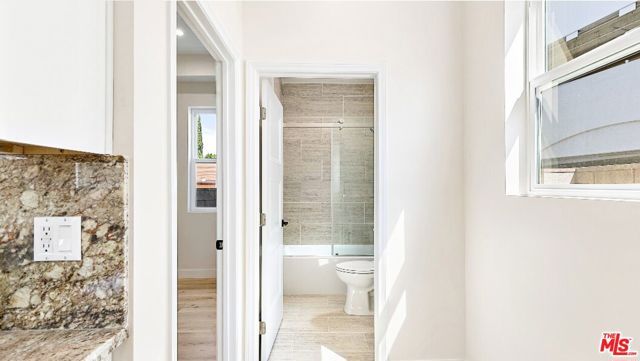 16698 Moorpark Street, Los Angeles, CA 91436