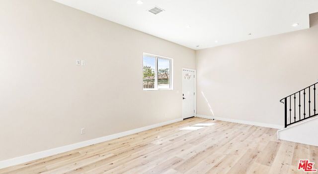 16698 Moorpark Street, Los Angeles, CA 91436