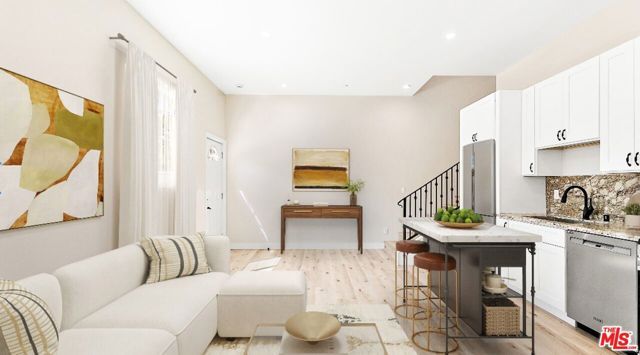 16698 Moorpark Street, Los Angeles, CA 91436