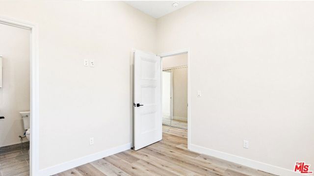 16698 Moorpark Street, Los Angeles, CA 91436