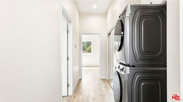 16698 Moorpark Street, Los Angeles, CA 91436