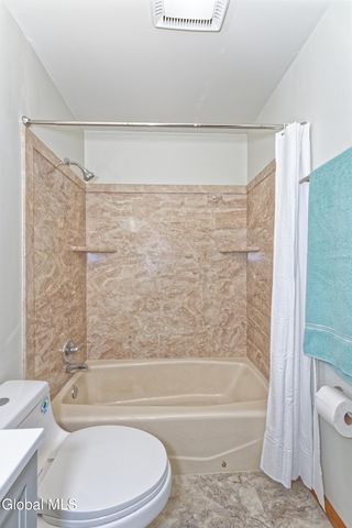 26 Mildred Lane, Colonie, NY 12110