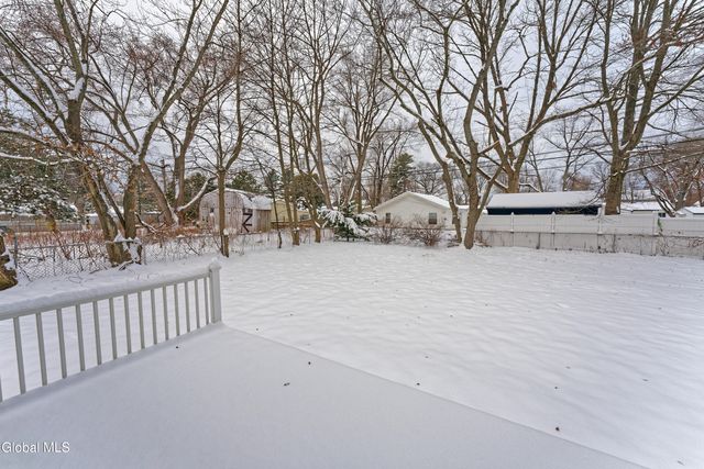 26 Mildred Lane, Colonie, NY 12110