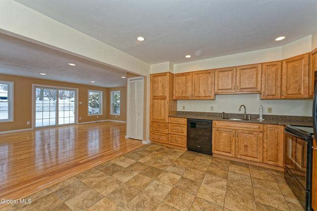 26 Mildred Lane, Colonie, NY 12110