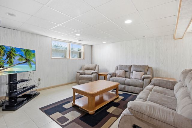 6936 Arkansas Avenue, Hammond, IN 46323