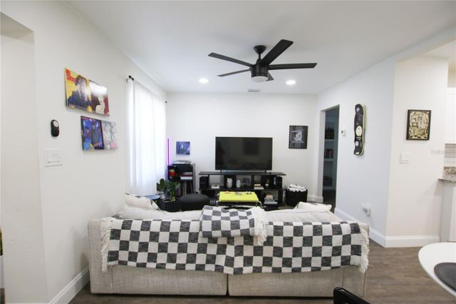 1509 E MCBERRY STREET, Tampa, FL 33610