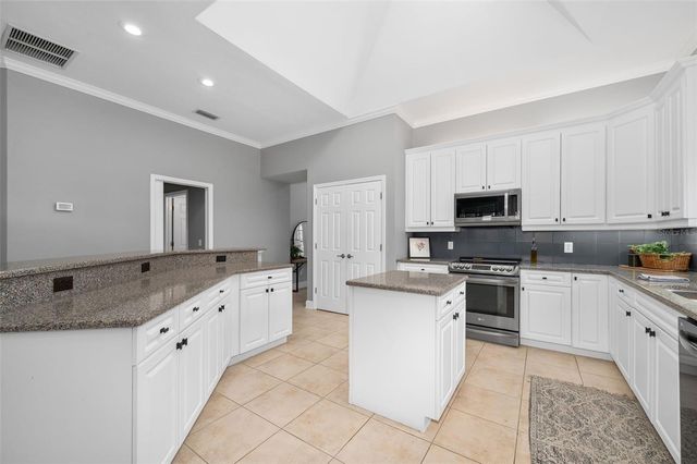8964 SW 64TH LANE, Gainesville, FL 32608