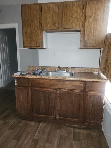 2 Hollister Street, Rochester, NY 14605