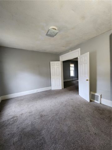 2 Hollister Street, Rochester, NY 14605