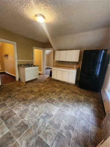 2 Hollister Street, Rochester, NY 14605