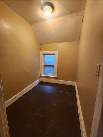 2 Hollister Street, Rochester, NY 14605