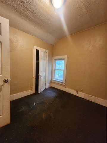 2 Hollister Street, Rochester, NY 14605