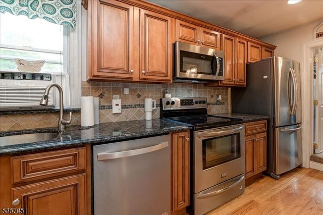 4 Rumson Ct, West Milford Twp., NJ 07421