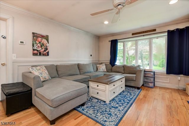 4 Rumson Ct, West Milford Twp., NJ 07421