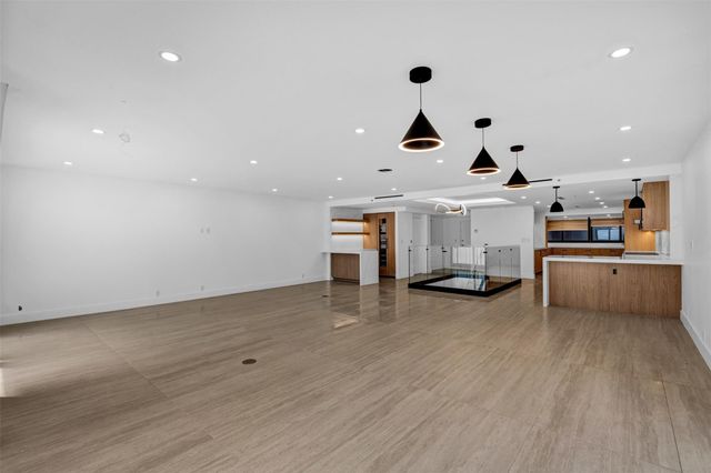 520 E Brickell Key Drive BH25, Miami, FL 33131