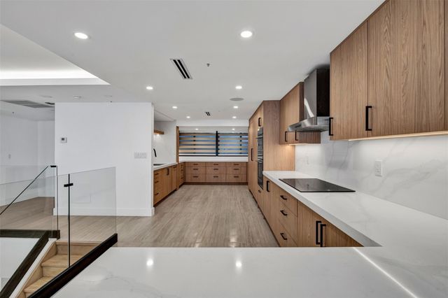520 E Brickell Key Drive BH25, Miami, FL 33131