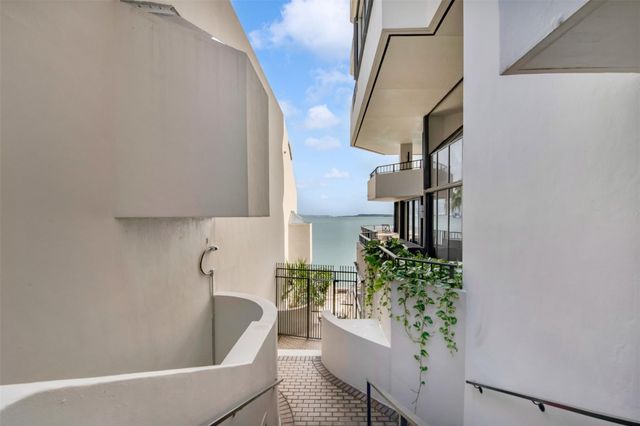 520 E Brickell Key Drive BH25, Miami, FL 33131