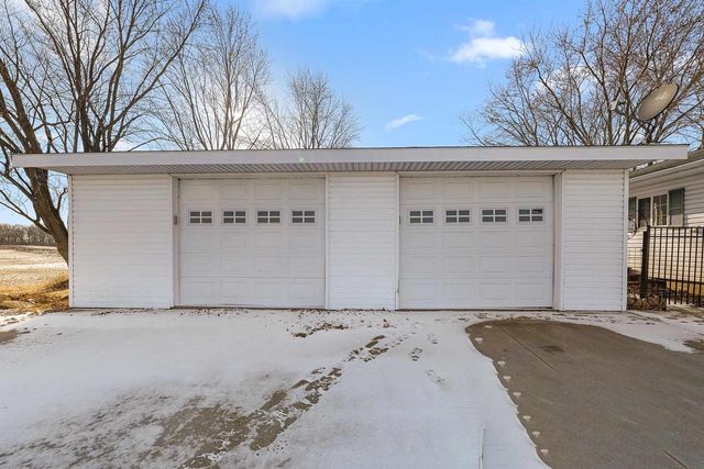 N10417 State Road 26, Burnett, WI 53922