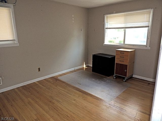 118 Benart Pl, Middlesex Boro, NJ 08846
