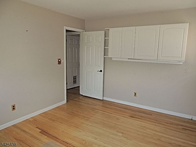 118 Benart Pl, Middlesex Boro, NJ 08846