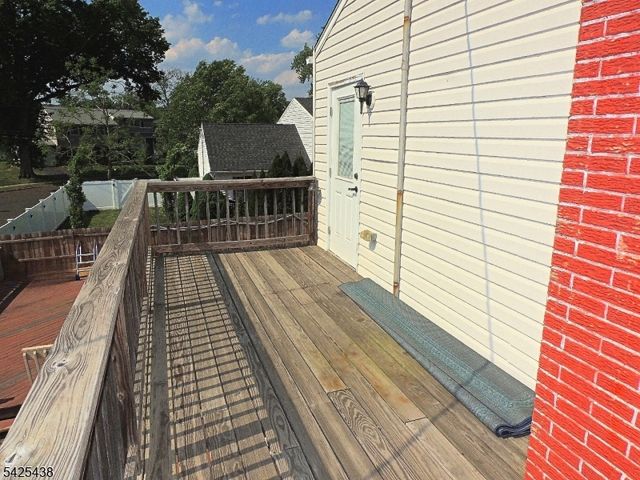 118 Benart Pl, Middlesex Boro, NJ 08846