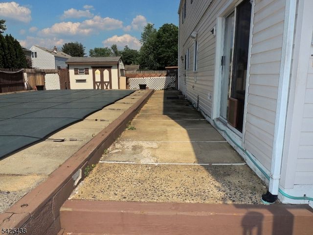118 Benart Pl, Middlesex Boro, NJ 08846