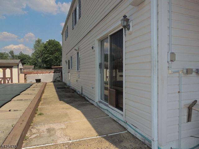 118 Benart Pl, Middlesex Boro, NJ 08846