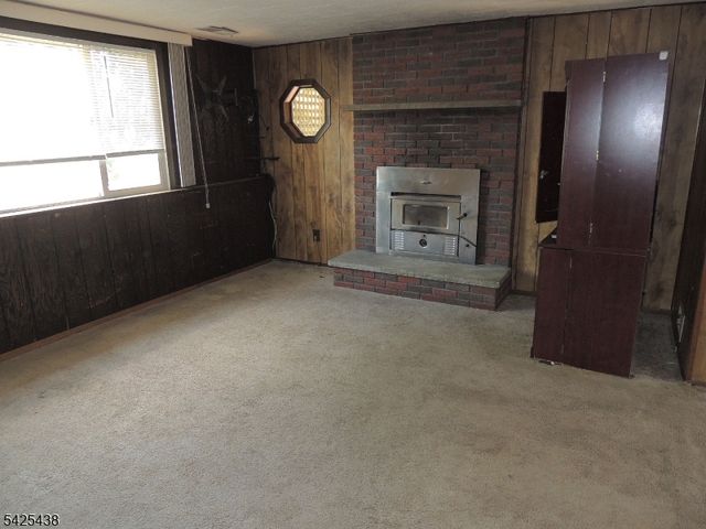 118 Benart Pl, Middlesex Boro, NJ 08846