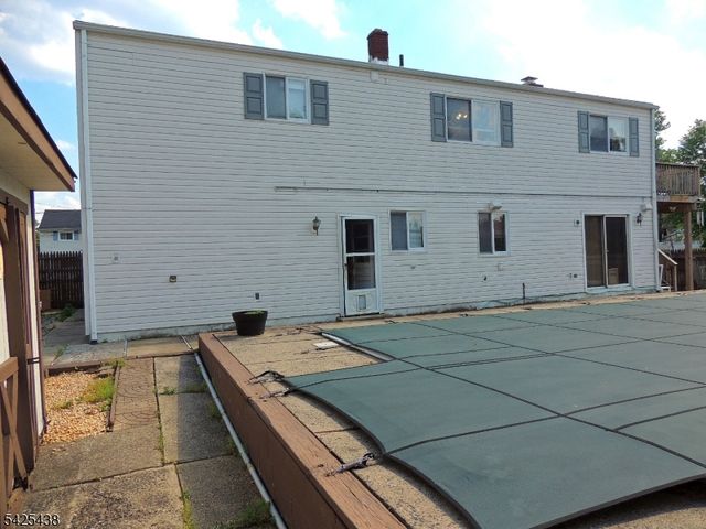 118 Benart Pl, Middlesex Boro, NJ 08846