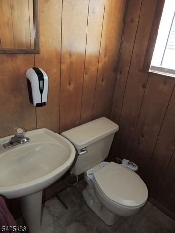 118 Benart Pl, Middlesex Boro, NJ 08846