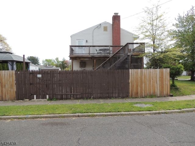 118 Benart Pl, Middlesex Boro, NJ 08846