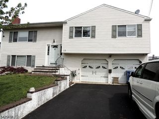 118 Benart Pl, Middlesex Boro, NJ 08846