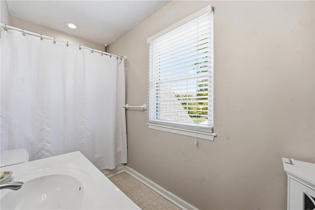 1200 Tyler Lane, Greenwood, MO 64034