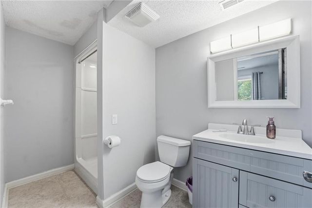 1200 Tyler Lane, Greenwood, MO 64034