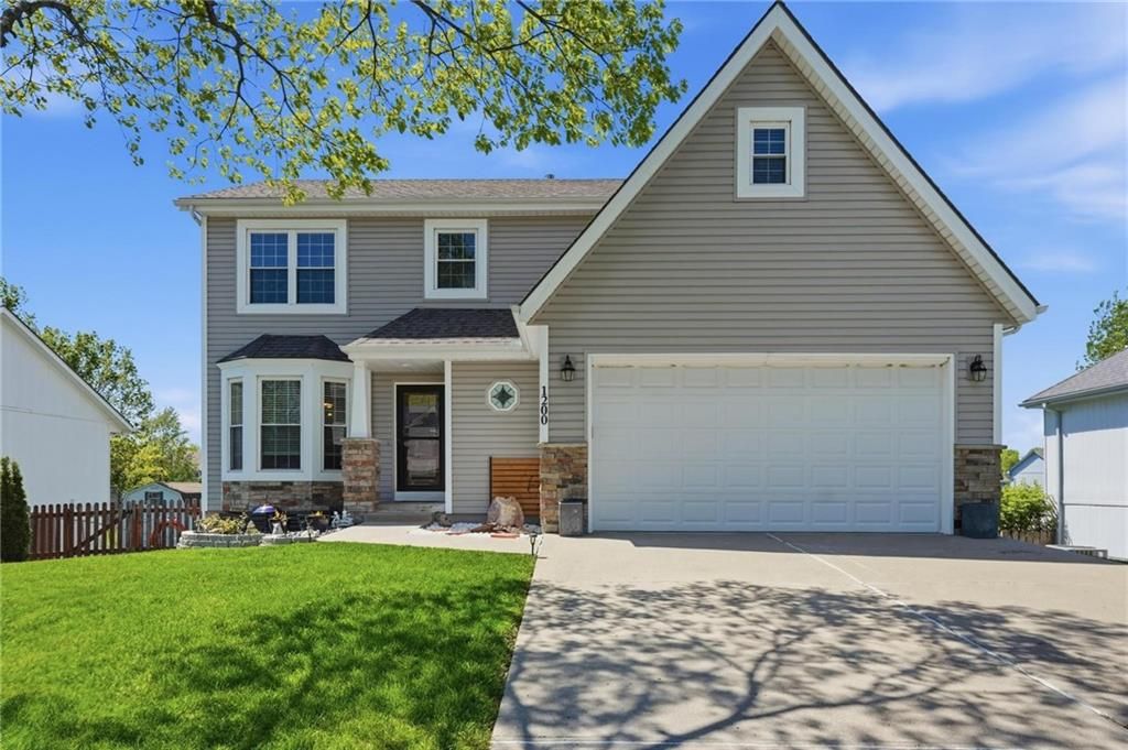 1200 Tyler Lane, Greenwood, MO 64034